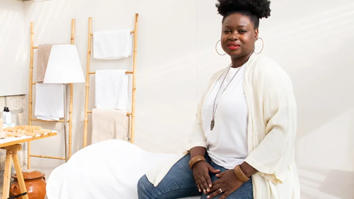 Anna Gomis dans la Maison de Beauté Nawar